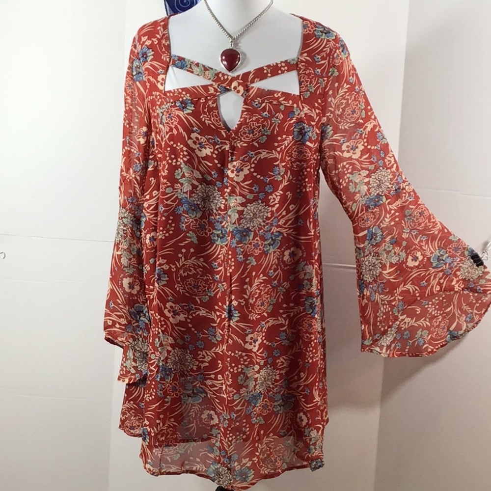 Umgee floral bell sleeve swing dress/tunic NWT